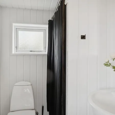 Beautiful In With Kitchen Vakantiehuis