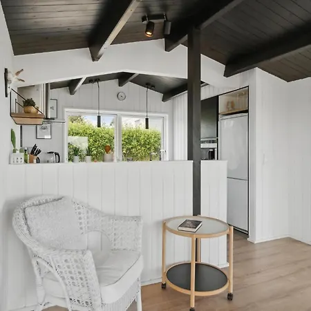 Beautiful In With Kitchen Vakantiehuis
